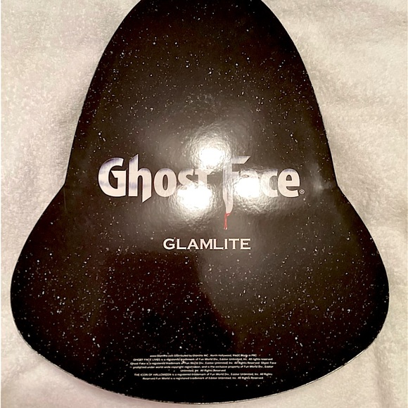 BNIB Glamlite GHOST FACE Face Makeup Set with PR Box - Picture 3 of 15